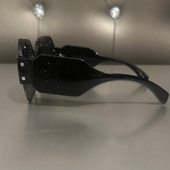 Black Designer Women's Sunglasses - Picture 2 of 5